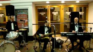 Satin Doll performed by the Jimmy Givens Trio!! ;-)