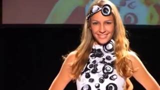 Download Lagu 2009 / Desfile Anual de Moda Parte 1 / Centro Kandinsky MP3
