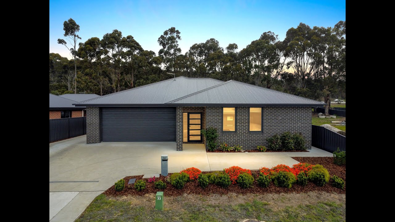 79 Parkfield Drive, Youngtown