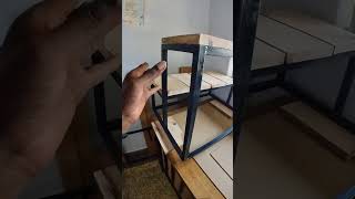 Stand Ya Mtu Mfupi Kiasi