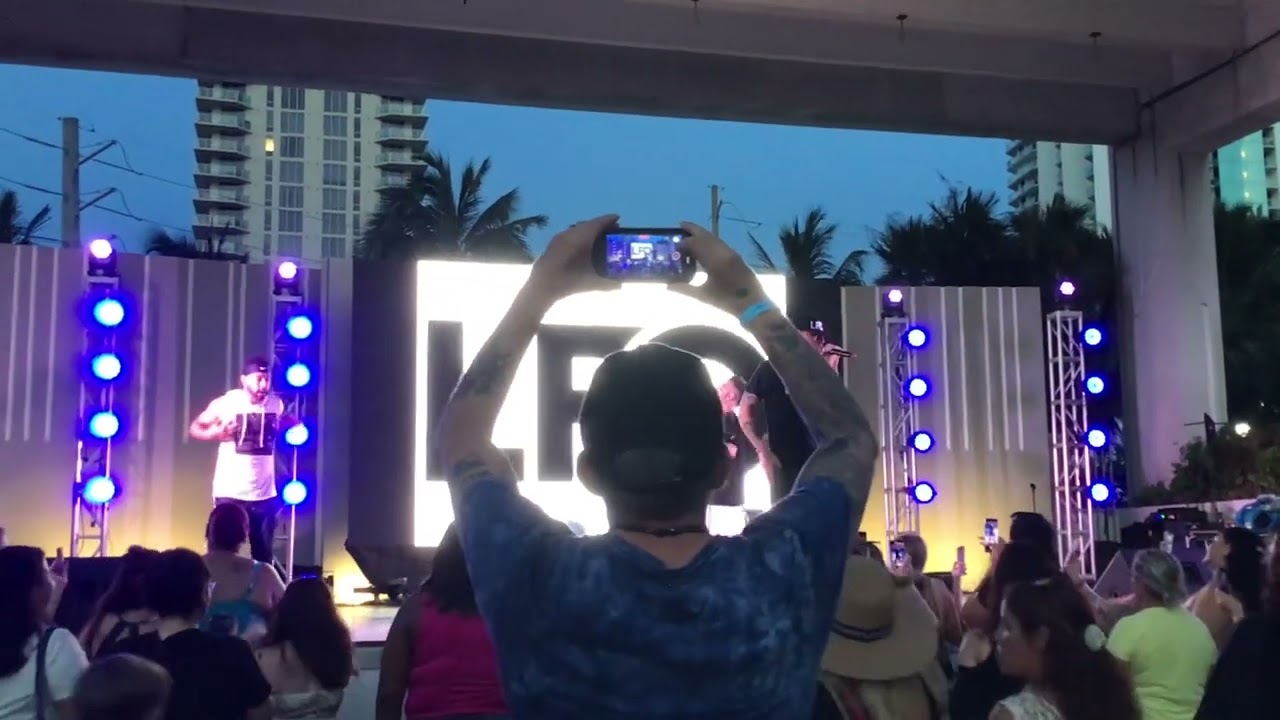 Brad Fischetti from LFO & O-Town - Summer Girls - Pop 2000 Tour - 6/12/2022