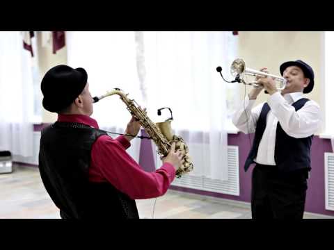 Video: Razlika Između Saksofona I Trube