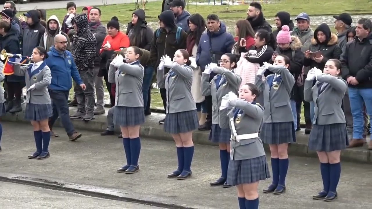 BANDA DE GUERRA DEL LICEO ISIDORA ZEGERS DE PUERTO MONTT EN DESFILE DE ALERCE HISTORICO: 13/9/24.