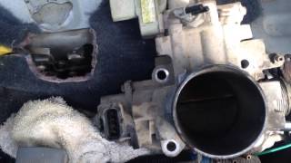 Toyota Previa throttle body problems