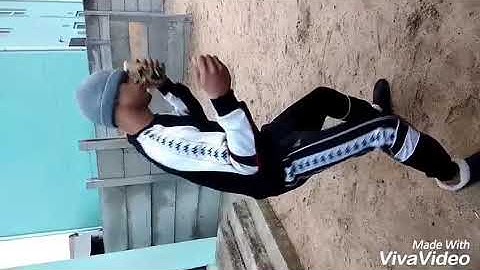 Charles Bennett ko deur