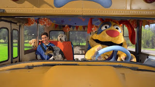 Mutt and Stuff Dogs on Bus Supercut