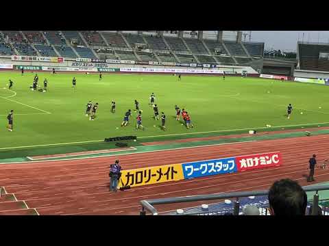 カルロスコーチによる気合いの試合前アップトレーニング