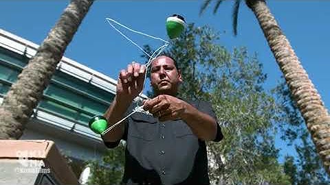 Kuma   Simple Toy is Oddly Satisfying!   Spintop Tricks   Facebook