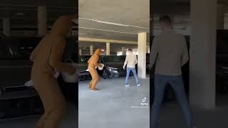 Wir hoffen, ihr hattet einen braven Osterhasen. Unserer hat das richtige Geschenk gefunden 🐇🚗