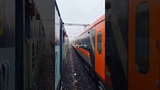 দুই ট্রেন পাশা পাশী #train #indianrailways