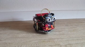 Aruino Obstacle Avoiding Robot, Servo driven HC-SR04 (distance sensor)