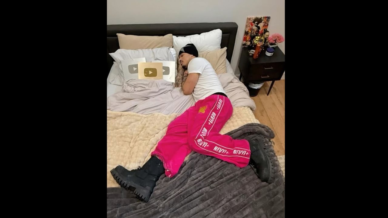 [FREE] Plaqueboymax Sample Type Beat - "Flowers In December"