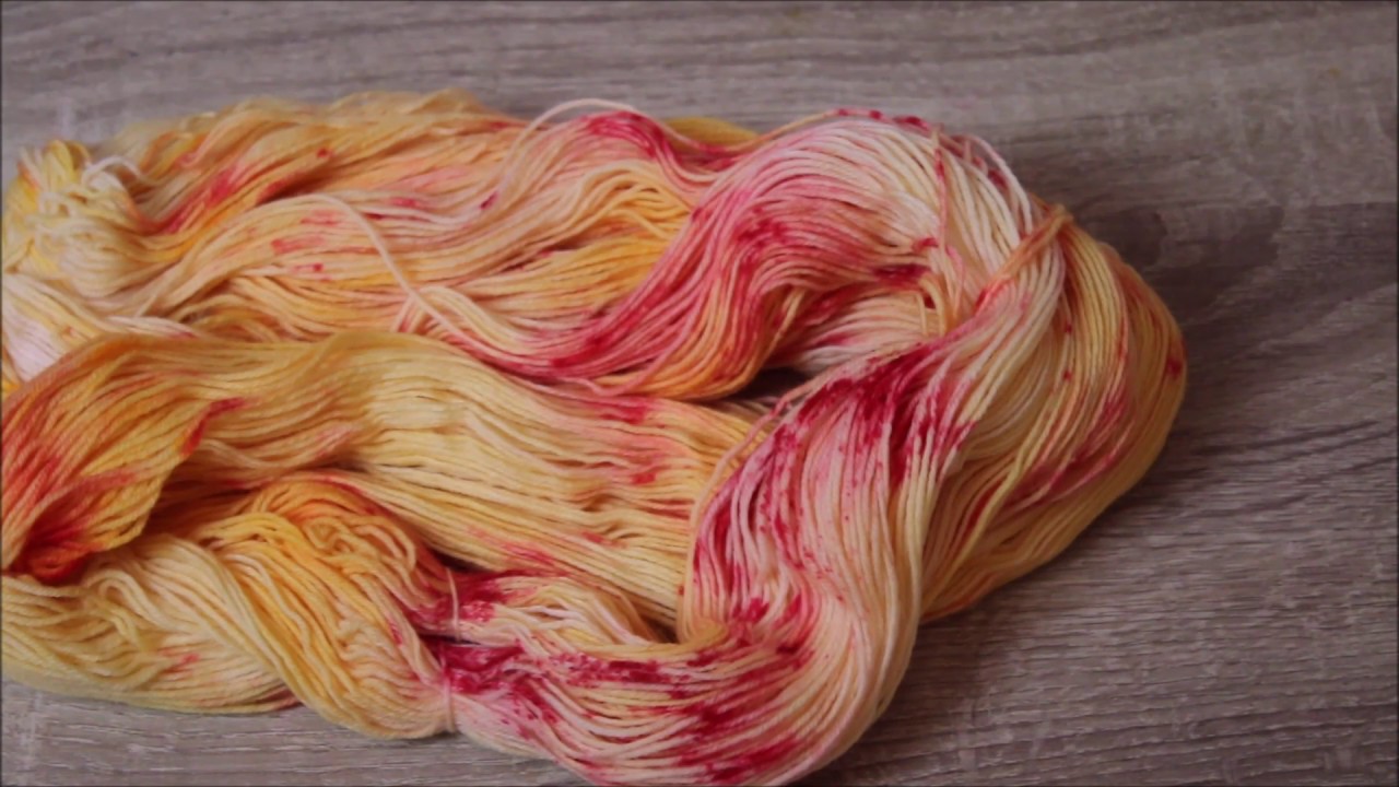 Sprenkelgarn färben mit Ostereifarbe