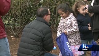 Governor easter egg hunt