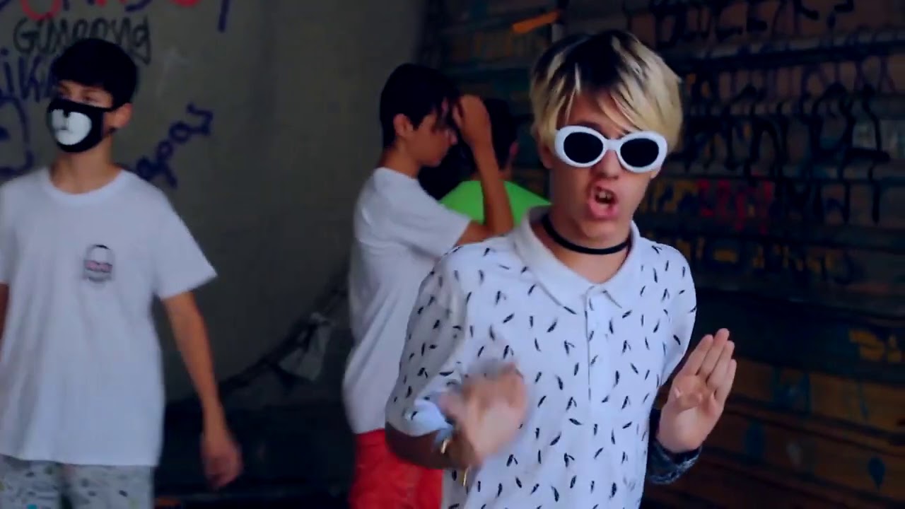 ¿QUIÉN ES ROJUU? MEMBRIVES