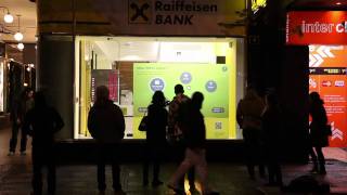 Raiffeisenbank Interactive Display Case Study
