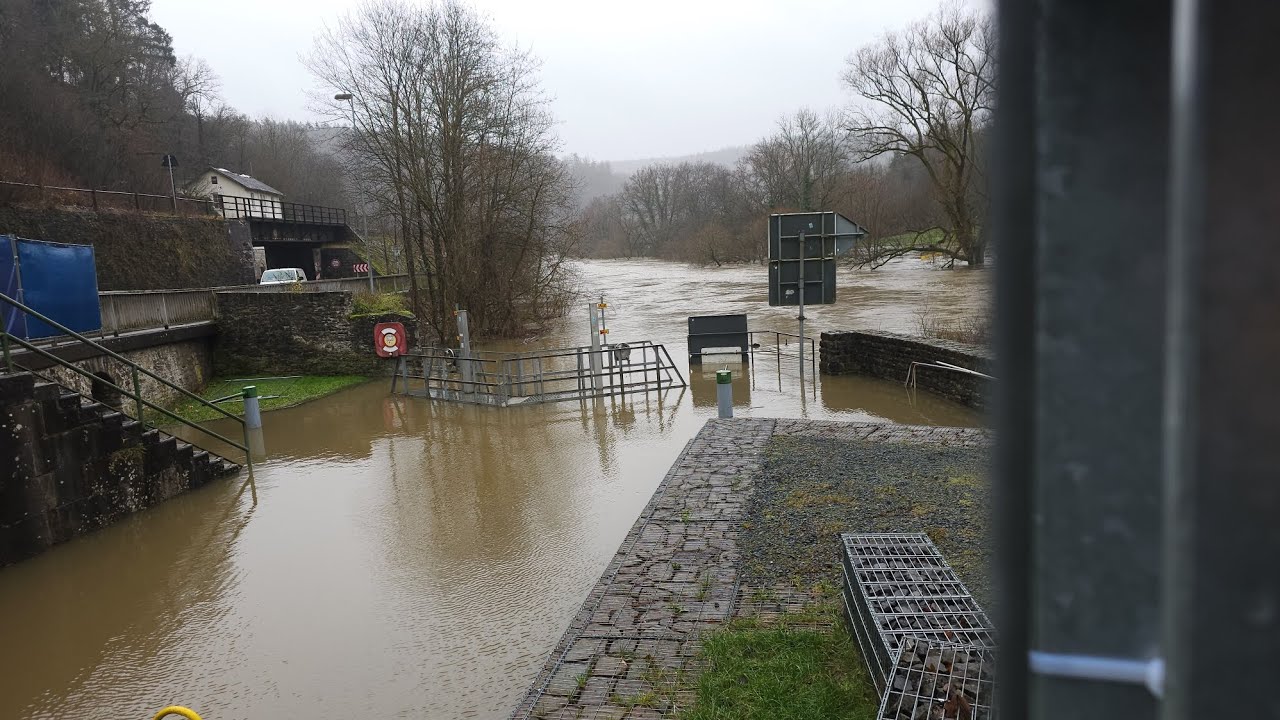 Hochwasser an der Lahn 2023 | 580 cm (📍Leun) | 24.12.23 | Weilburg + Aumenau |