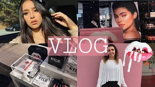 Hello everyone♡ in this video i take you guys with me to the opening
of kylie jenner’s pop up shop topshop atl!! hope enjoyed as much ...