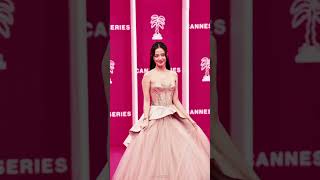 JISOO at Canneseries 2026!🌸Her Princess Look is Unreal😍#Shorts#jisoo#blackpink#cannes#blink#dior
