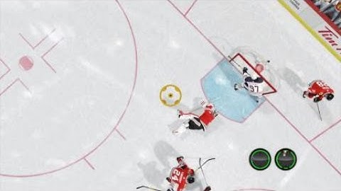 Conner McDavid misses an empty net