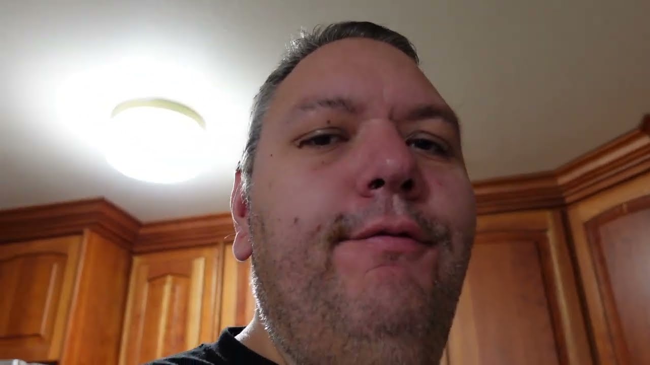 Сэндвич с арахисовым маслом и сальсой, челлендж 4/6. Среда, 24 сентября 2025 г. Я, Тайсон Прайс.