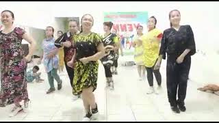 Senam Kreasi Ibu Kita Kartini 