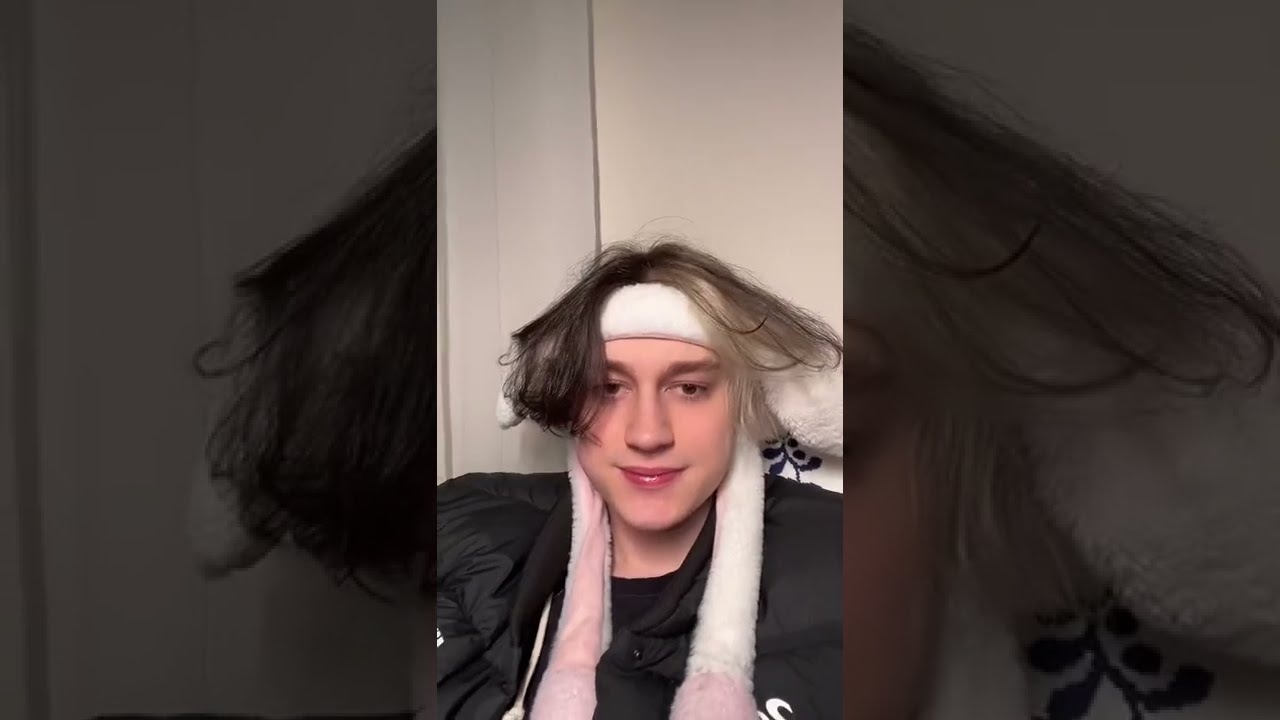 Как нарисовать николая из тик тока с ушами