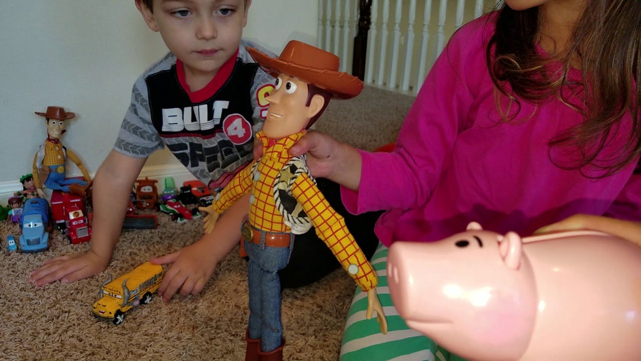 toysrus Marshmallow man, Toy story, elf on shelf, ms fritter, Hamm, Trivia time