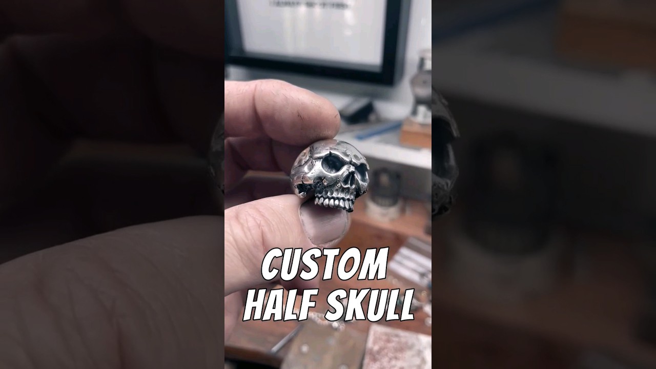 Custom Half skull ring 💀 