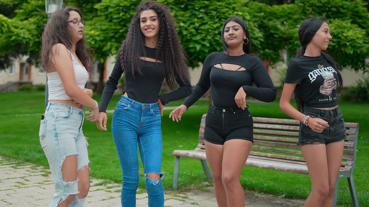 Sofia a spol - Tanecne cover video od Gipsy Titanic