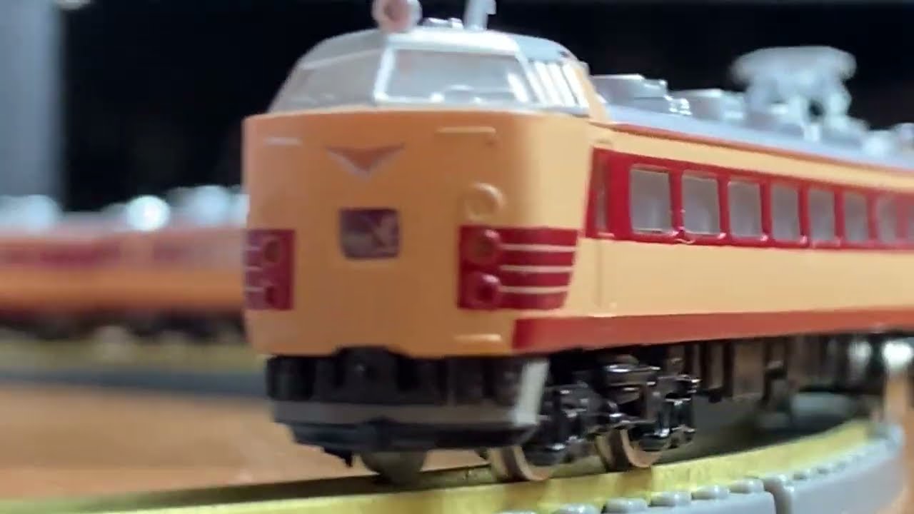 1/220 Zゲージ】400円でモーター車も⁉︎驚異の鉄道模型食玩アキアZJ
