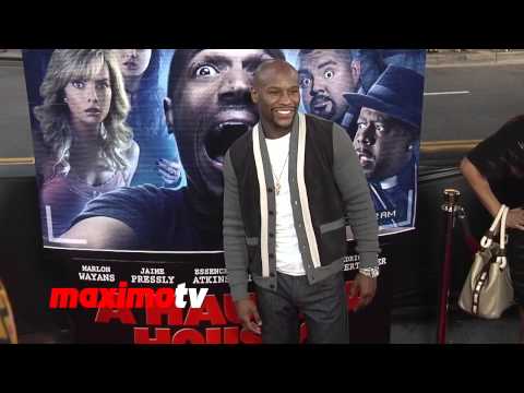 floyd-mayweather-jr.-"a-haunted-house-2"-world-premiere-arrivals