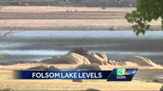Experts examine Folsom Lake water levels