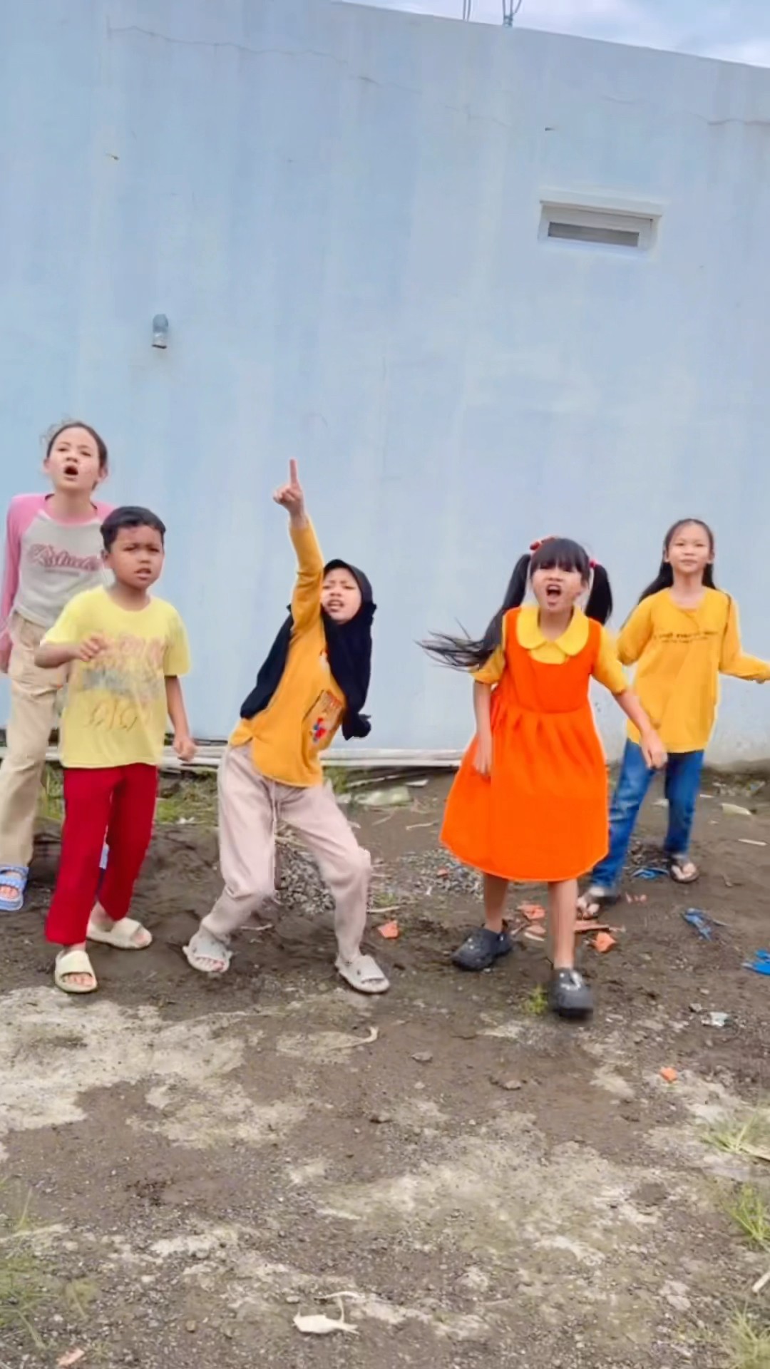 JOGET SERU GUYS