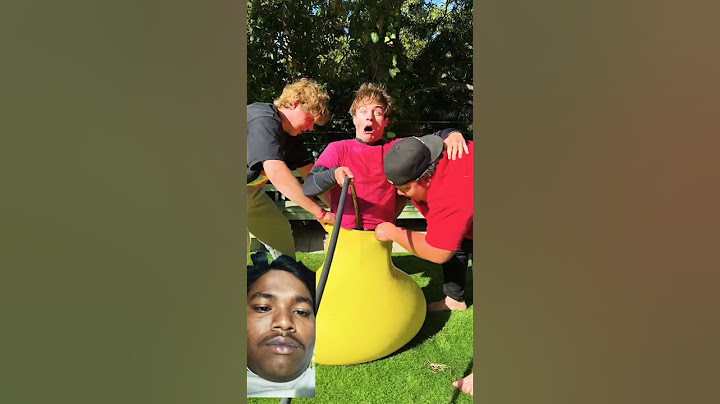 100 Bath Bombs vs Giant Water Balloon 😱