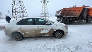 Первый снег - попал в ДТП.