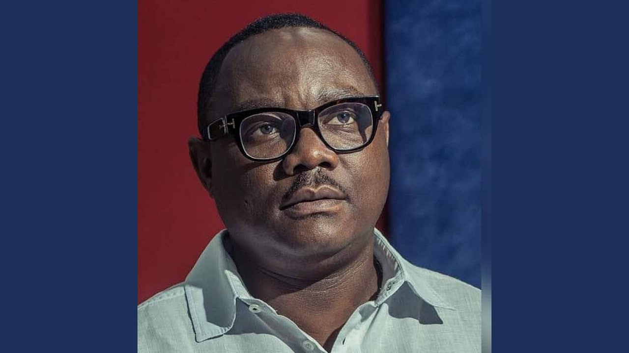 Farmhouse Upbeat R & B Love