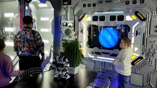 С день космонавтики  12.04.24 трек:Каждый может стать пилотом:Танец робота