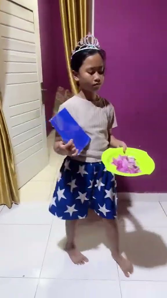 Vidio kocak dan gokil @nyaikembang1nyaikembang1 /ternyata ibu nya?