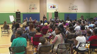 People In South Dallas Pack Community Safety Meeting In Wake Of Violent Crime Spike