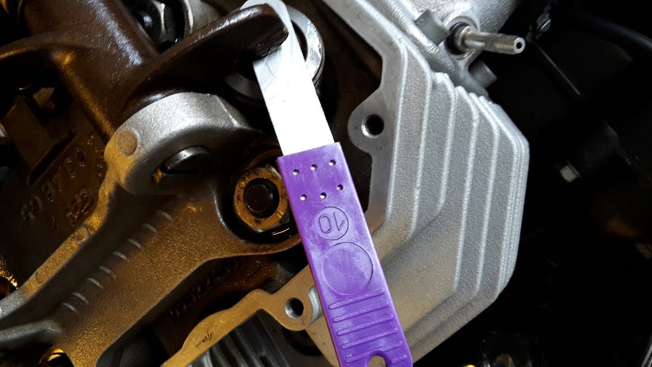 Moto Guzzi California 1100 (e.g. Vintage) – Checking and Adjusting Valve Clearance