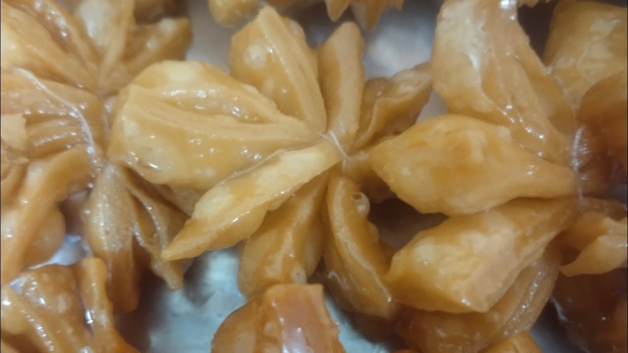 Ghar me rakhe cheejo se banaye ye khoobsurat mithai#food#maida recipe #food video #sweets recipe 