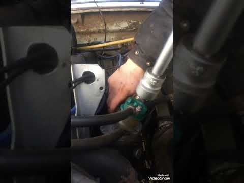 Поменял масло в змз 402
