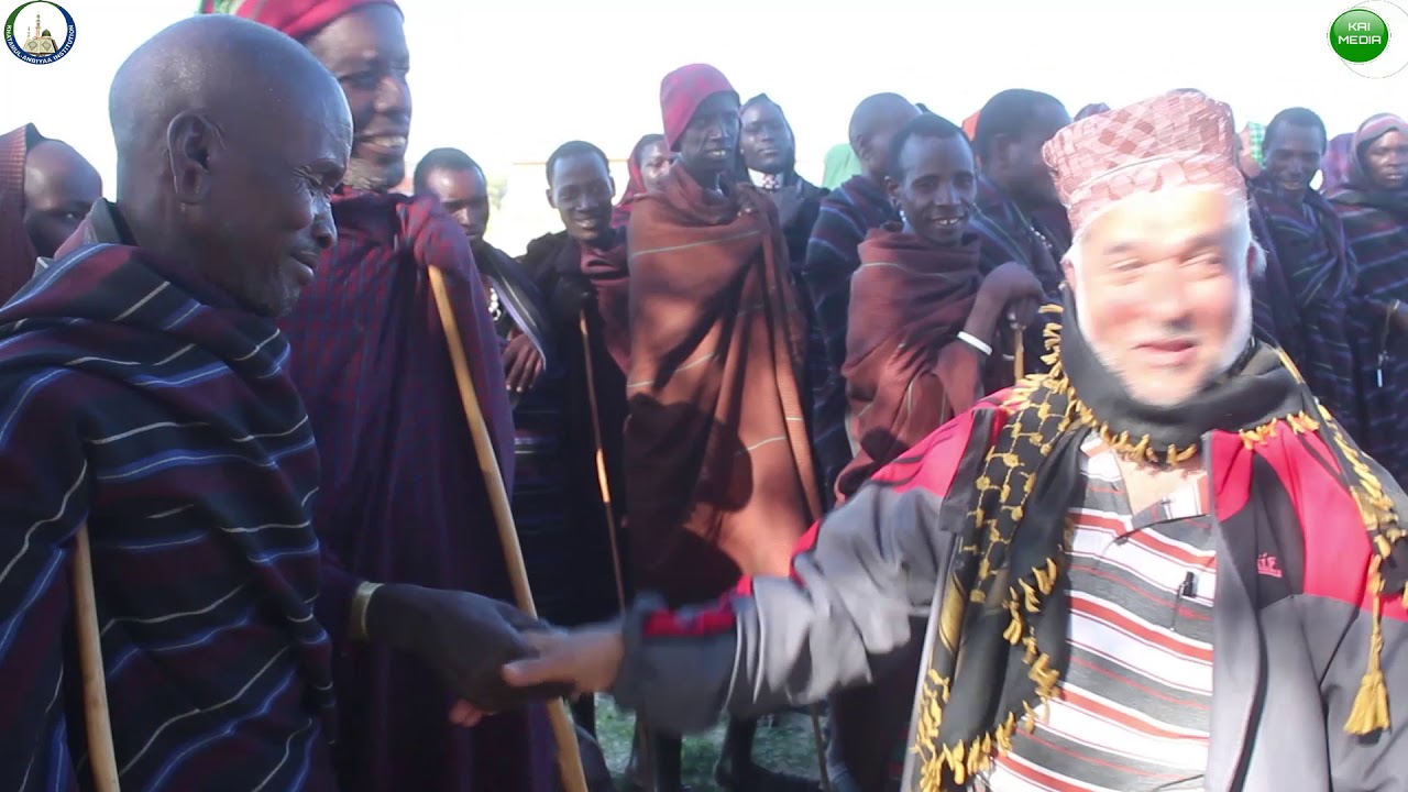 Taasisi ya Khatamul Anbiyaa Yatembelea jamii za Hadzabe na Watatoga yasaidia kusomesha wanafunzi 21