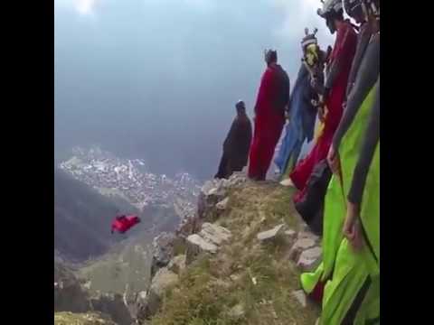 Летуны, обрати внимание один разбился