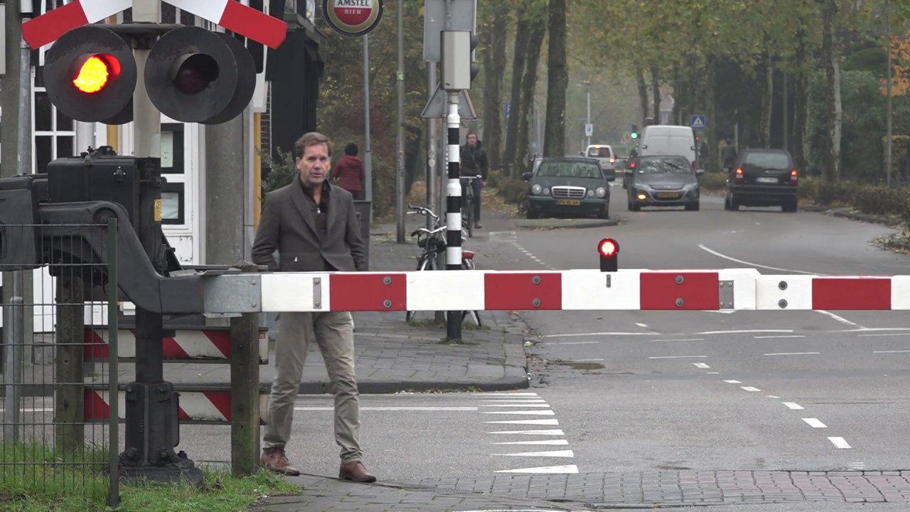 ProRail pakt gevaarlijke overgangen in Gooi eindelijk aan | NH NIEUWS