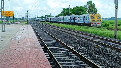 Barddhaman-Howrah ICF Emu Local Passing At Balarambati Station