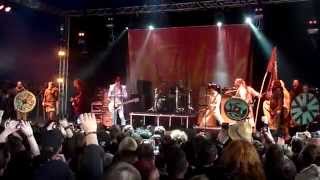 The Darkness - Barbarian (live at Download Festival 2015)