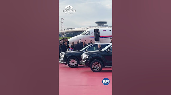 Serbian President Aleksandar Vucic arrives in Moscow
