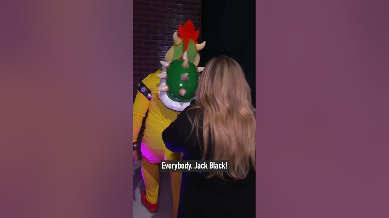 Jack Black get tricked into dressing as Bowser by Kelly Clarkson